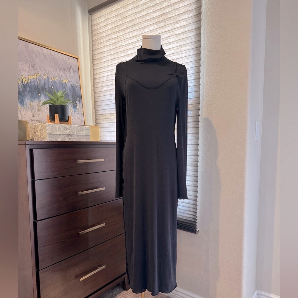 Topshop Black Long Sleeve Turtleneck Dress with External Outside Seam Slip. Sz L